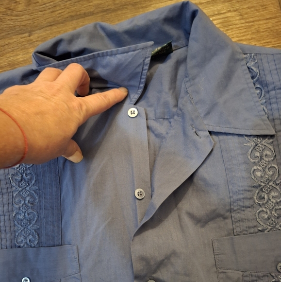 Mens Vintage TropiCool Short Sleeve Embroidered Guayabera Cuban Shirt. - Picture 6 of 7